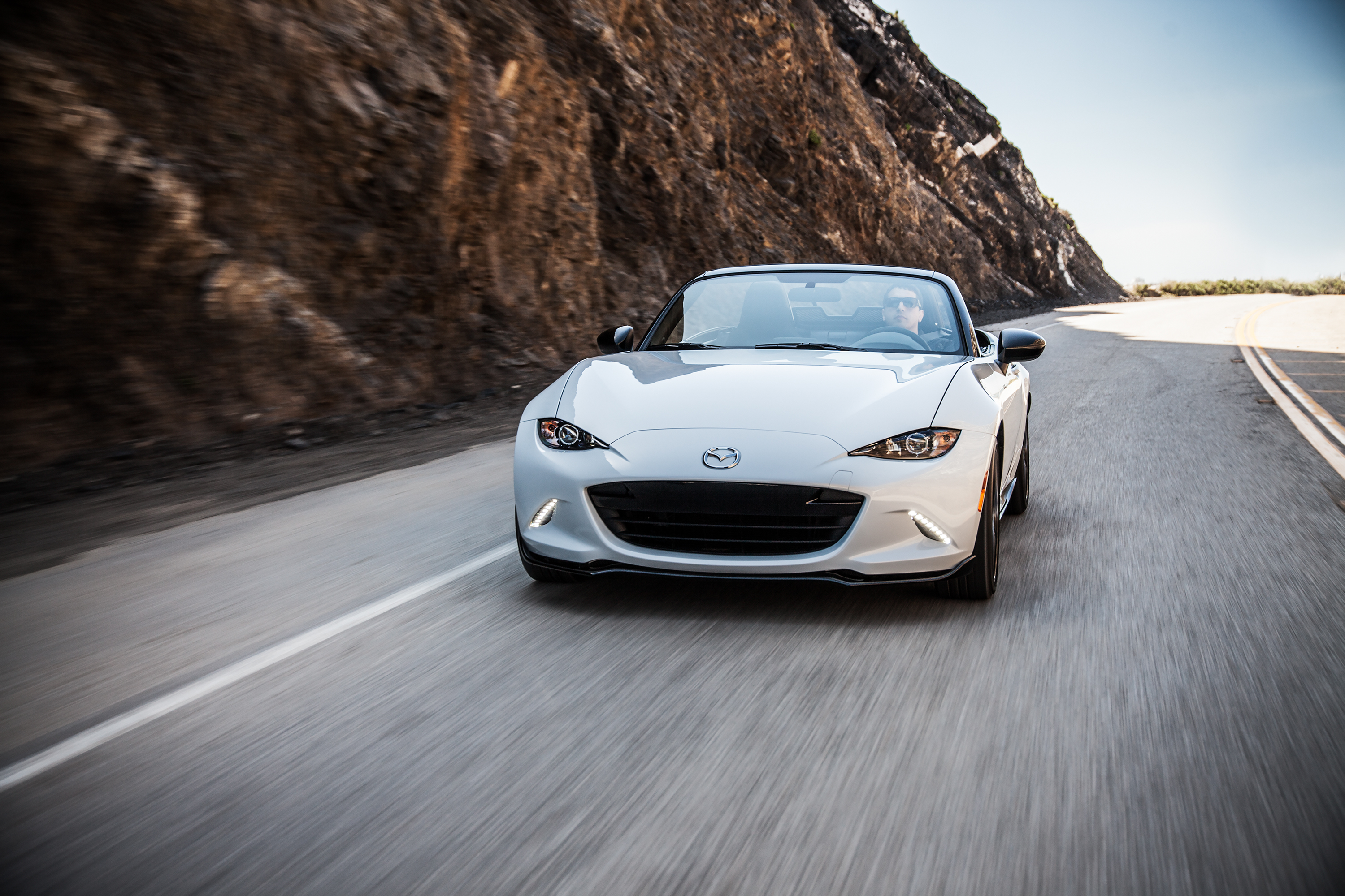 World’s Auto Experts Reveal Top Summer Convertible Picks